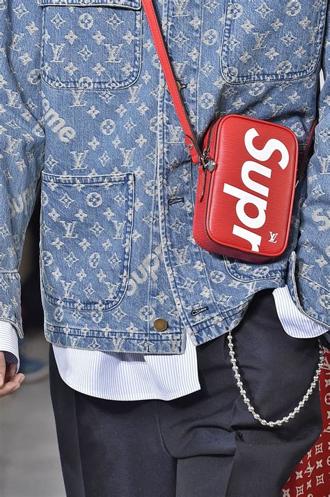 costi delle collaborazioni di felpe louis vuitton e supreme|Louis Vuitton e la collaborazione con Supreme .